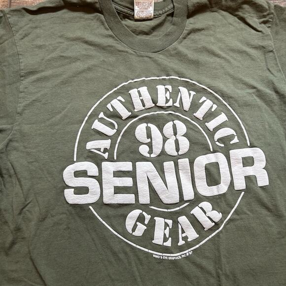 1998 Senior Gear T-Shirt Green L Graphic Print‎ 98 Seniors Crew Neck Vintage USA - Picture 2 of 4